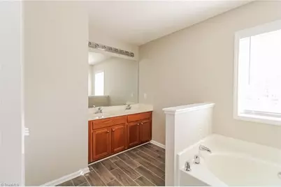 6900 Salem Quarter Road, Belews Creek, NC 27009 - Photo 9