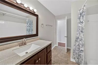 4502 Whitby Place, Greensboro, NC 27406 - Photo 19