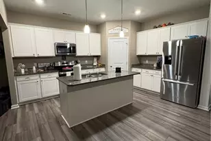 3723 Boxwood Ct, Thomasville, NC 27360 - Photo 3