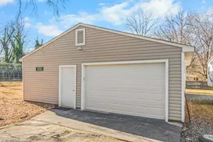 1843 Thompson Dr, Winston-Salem, NC 27127 - Photo 25