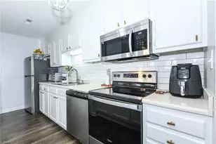 700 Glendale Dr, Greensboro, NC 27406 - Photo 7