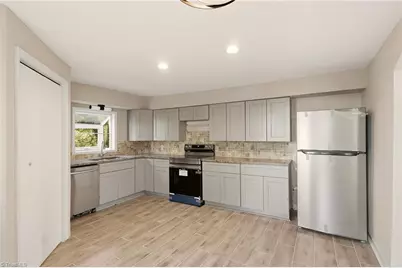 5414 Dobson Road, Greensboro, NC 27410 - Photo 9