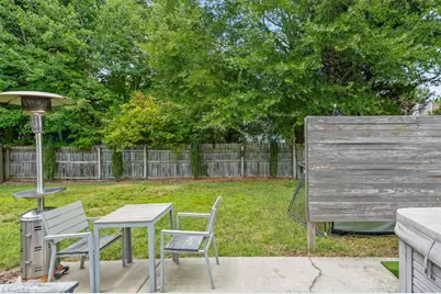 10 Manor Ridge Court, Greensboro, NC 27407 - Photo 25