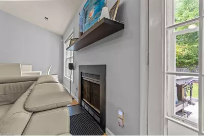 10 Manor Ridge Court, Greensboro, NC 27407 - Photo 7