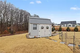 109 Silver Maple Dr, King, NC 27021 - Photo 25