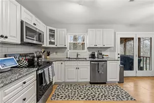 405 Westchester Dr, High Point, NC 27262 - Photo 7