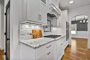 1635 Squire Davis Rd, Kernersville, NC 27284 - Photo 7