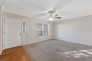 15 Wimbledon Ln, Greensboro, NC 27455 - Photo 3