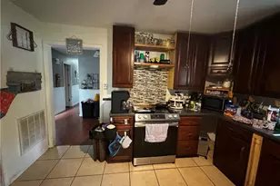 5803 Bartlett Dr, Greensboro, NC 27406 - Photo 9