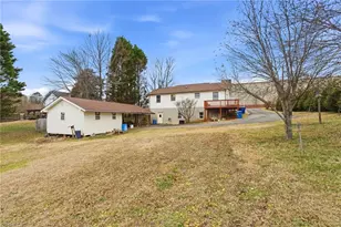 1325 Stewart Dr, Mount Airy, NC 27030 - Photo 27