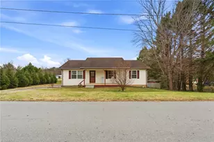 1325 Stewart Dr, Mount Airy, NC 27030 - Photo 31