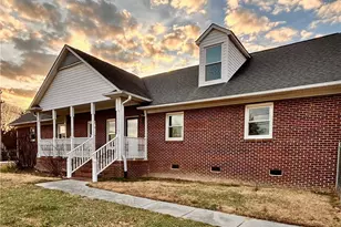 1501 Cox Ct, Archdale, NC 27263 - Photo 3