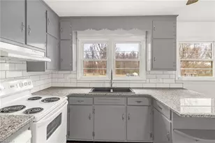 1518 Pearman St, Reidsville, NC 27320 - Photo 13