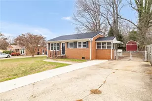 1518 Pearman St, Reidsville, NC 27320 - Photo 5