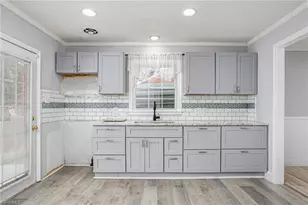 2545 Hyde St, Burlington, NC 27217 - Photo 9