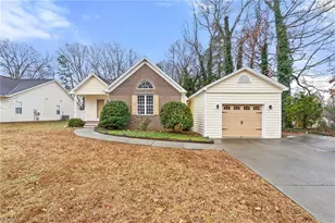 2472 Joshua Ln, Winston-Salem, NC 27127 - Photo 3