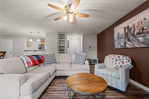 4702 Pennoak Ln, Greensboro, NC 27407 - Photo 25