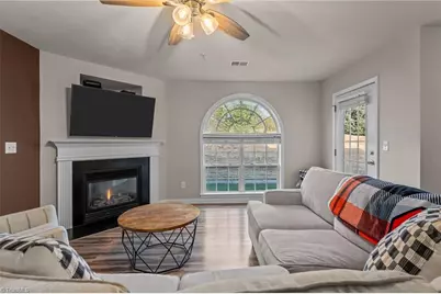 4702 Pennoak Lane, Greensboro, NC 27407 - Photo 9