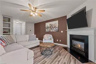 4702 Pennoak Ln, Greensboro, NC 27407 - Photo 11