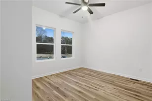 518 N Beaumont Ave, Burlington, NC 27217 - Photo 15