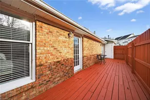 2054 Hearthwood Ct, Greensboro, NC 27407 - Photo 23