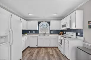 2054 Hearthwood Ct, Greensboro, NC 27407 - Photo 9