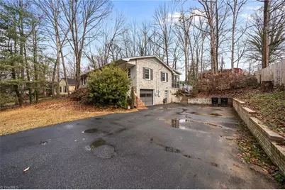 507 Valleybrook Drive, Jamestown, NC 27282 - Photo 5