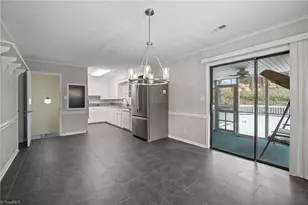 507 Valleybrook Dr, Jamestown, NC 27282 - Photo 9