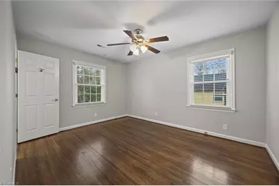 507 Valleybrook Drive, Jamestown, NC 27282 - Photo 17