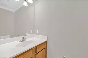 4506 Cross Ridge Ln, Greensboro, NC 27410 - Photo 9