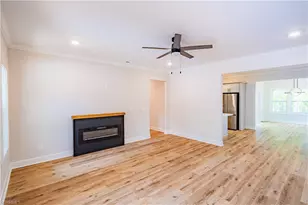 6 Teaberry Ct, Greensboro, NC 27455 - Photo 3