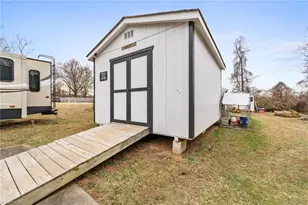 896 Knowles Rd, Reidsville, NC 27320 - Photo 49