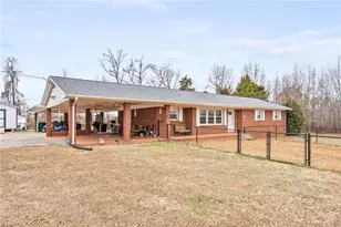 896 Knowles Rd, Reidsville, NC 27320 - Photo 7