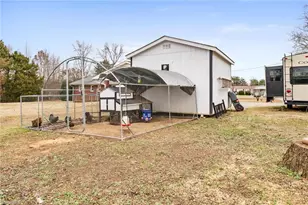 896 Knowles Rd, Reidsville, NC 27320 - Photo 47