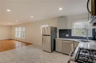 2504 Cornwallis Dr, Greensboro, NC 27408 - Photo 15