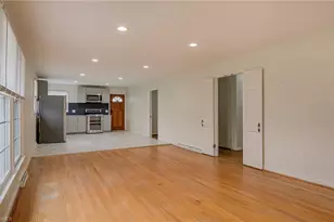 2504 Cornwallis Dr, Greensboro, NC 27408 - Photo 7