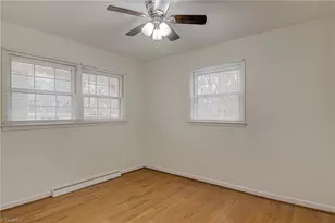 2504 Cornwallis Dr, Greensboro, NC 27408 - Photo 21