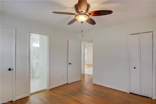 2504 Cornwallis Dr, Greensboro, NC 27408 - Photo 17
