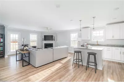 401 Altavista Drive, Clemmons, NC 27012 - Photo 9