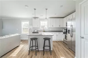 401 Altavista Dr, Clemmons, NC 27012 - Photo 9