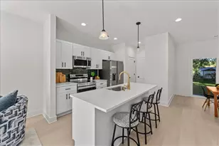 210 S Carter St, Liberty, NC 27298 - Photo 9