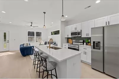 210 S Carter Street, Liberty, NC 27298 - Photo 5