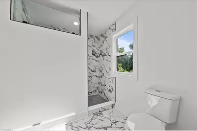 212 S Carter Street, Liberty, NC 27298 - Photo 19