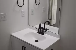 1015 Sharon St, High Point, NC 27260 - Photo 11