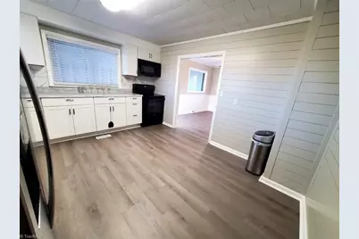 167 Draughn Street, Mount Airy, NC 27030 - Photo 7