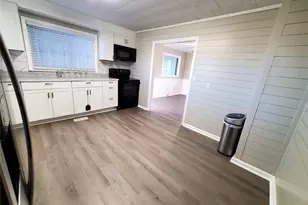 167 Draughn St, Mount Airy, NC 27030 - Photo 7