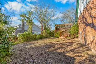 2016 Candelar Dr, High Point, NC 27265 - Photo 43