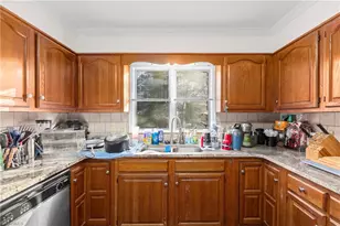 2016 Candelar Dr, High Point, NC 27265 - Photo 13