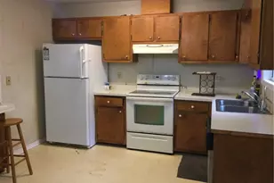 104 W Brown St, Mebane, NC 27302 - Photo 5