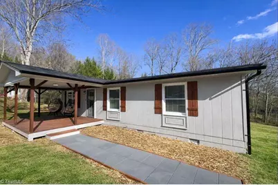 340 Vista Lane, North Wilkesboro, NC 28659 - Photo 1